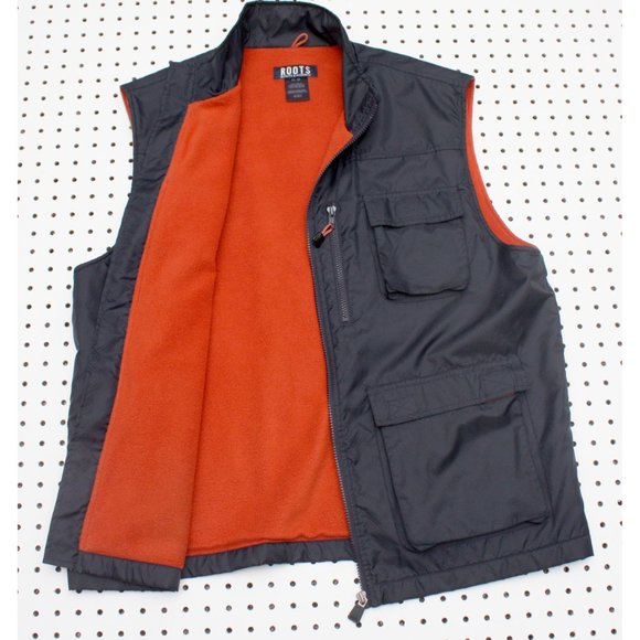 Roots Size Medium Dark Navy Blue Nylon Hunter Cargo Vest Fleece Lined Sweater - Picture 7 of 7